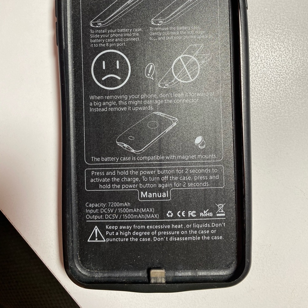 Charging case - Picture 2 of 3
